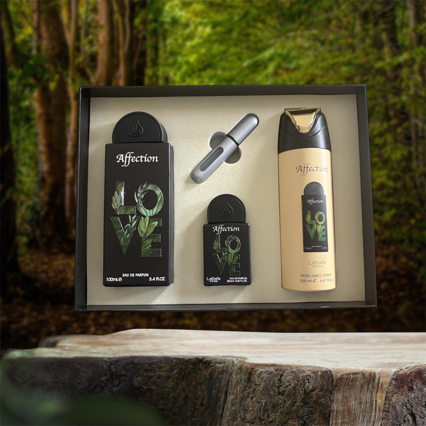 Coffret Lattafa Pride Affection : un parfum 100 ml , un parfum 20 ml , un déodorant 200 ml et un échantillon à remplir